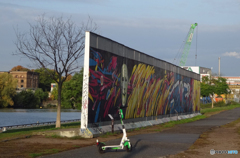 ドイツ（００）東ベルリンの薄い壁