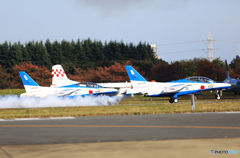 「蒼空」ブルー・５−６番機　あがります