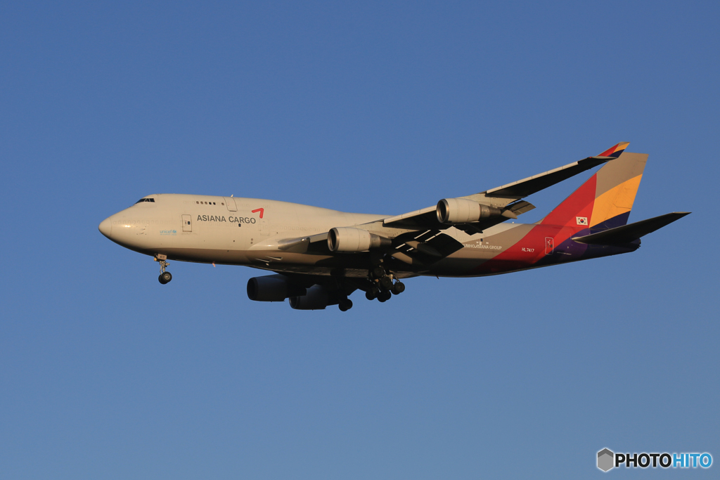 「良い天気』ASIANA 747-400 HL7417 着陸　