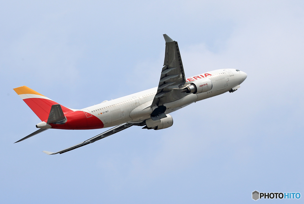 「晴れ」 IBERIA A330-202 EC-MLP 出発
