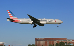 ☀「青い空」が一番 American 777-223 N776AN