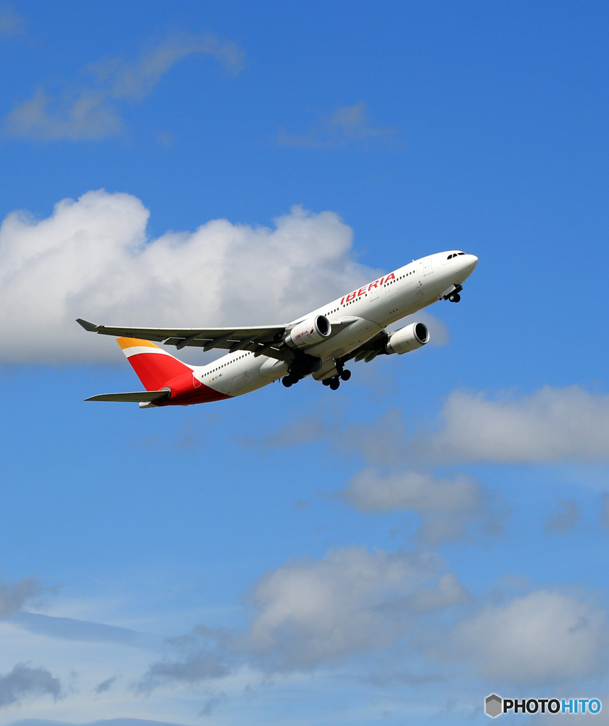 「青が大好き」 IBERIA A330-202 EC-MKI 離陸