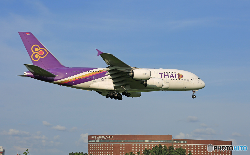 「SKY」 THAI A380-841 HS-TUB Landing