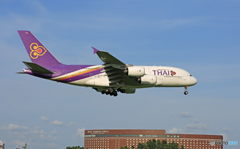 「SKY」 THAI A380-841 HS-TUB Landing