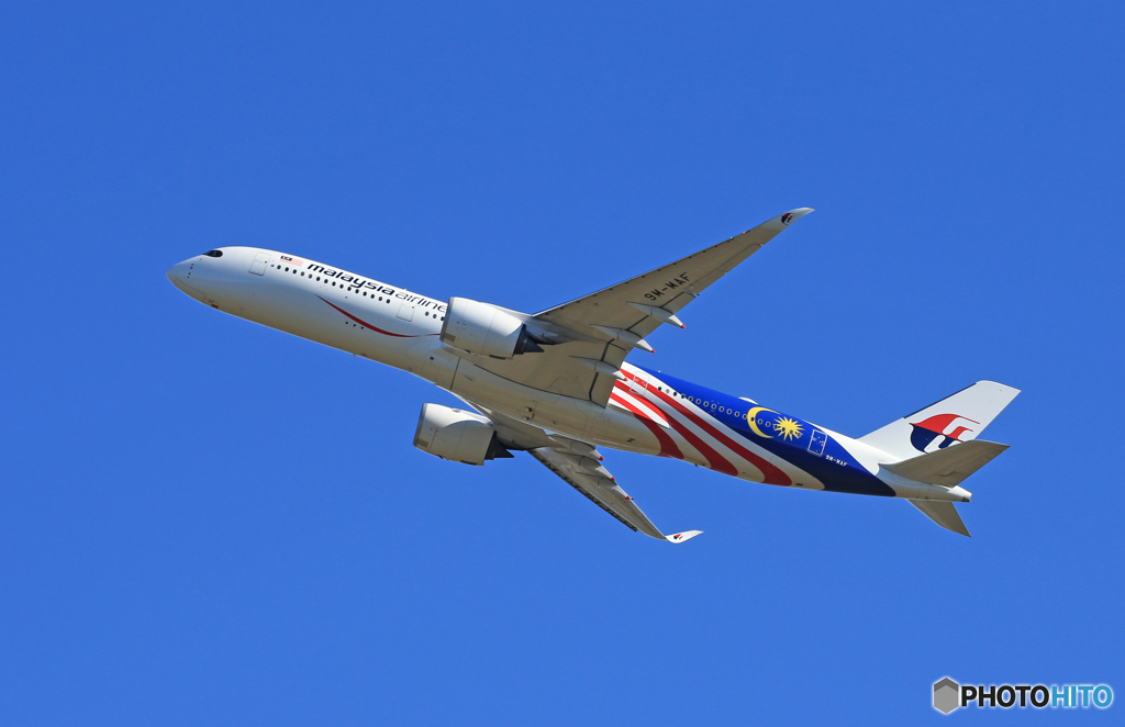  「晴れ」Malaysia 特別塗装A350-941 離陸です 