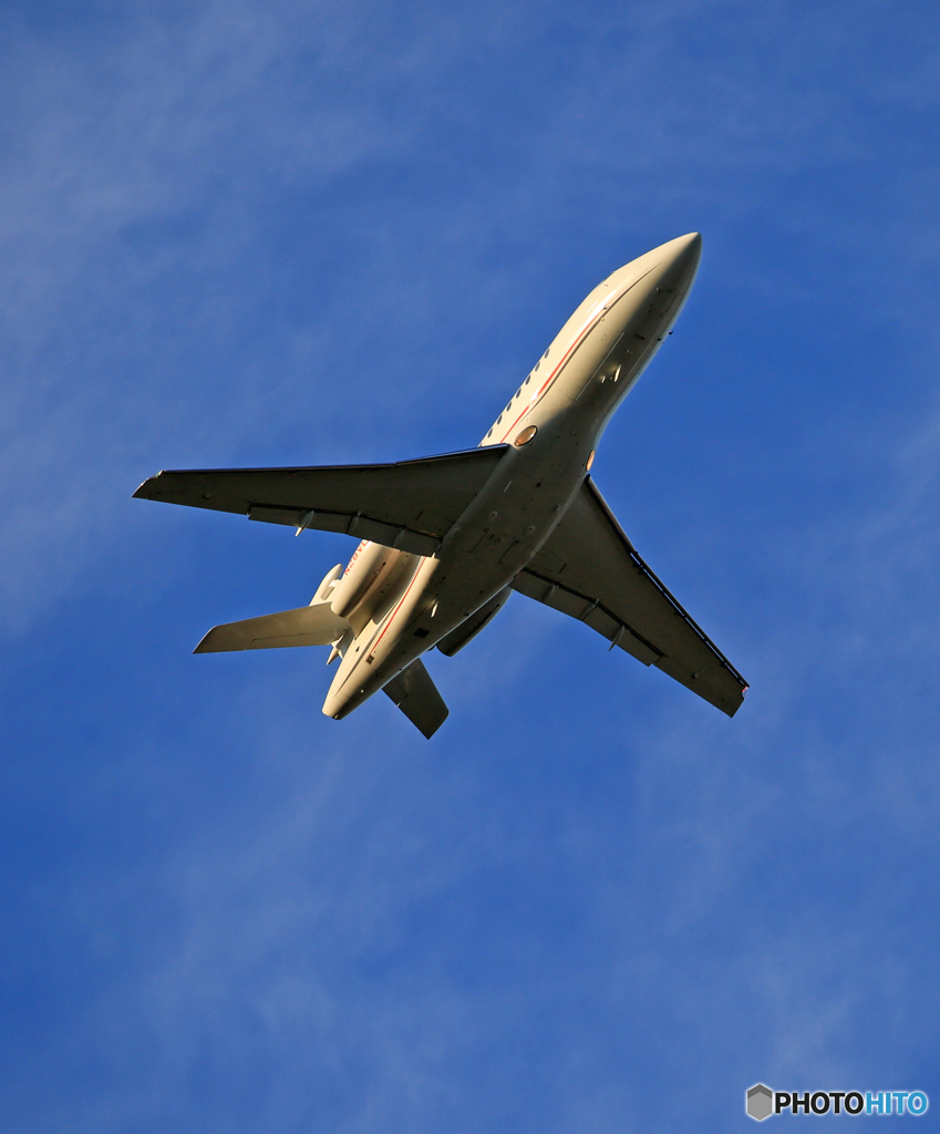 「空色」プライベート ダッソウファルコン900EX 飛ぶ