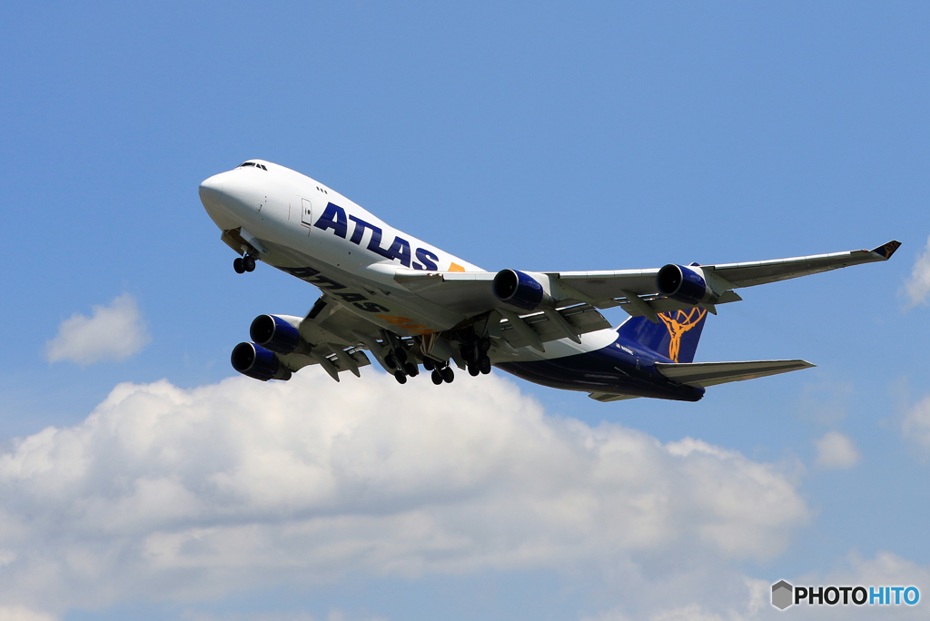  「晴れ」 ATLAS 747 N489MC 飛び立ちです