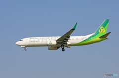 「青色が好き」  春秋航空 737-81D JA01GR 到着です