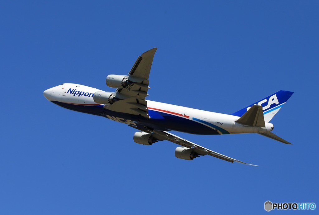 「青空」 NCA 747-8KZF JA17KZ Takeoff 