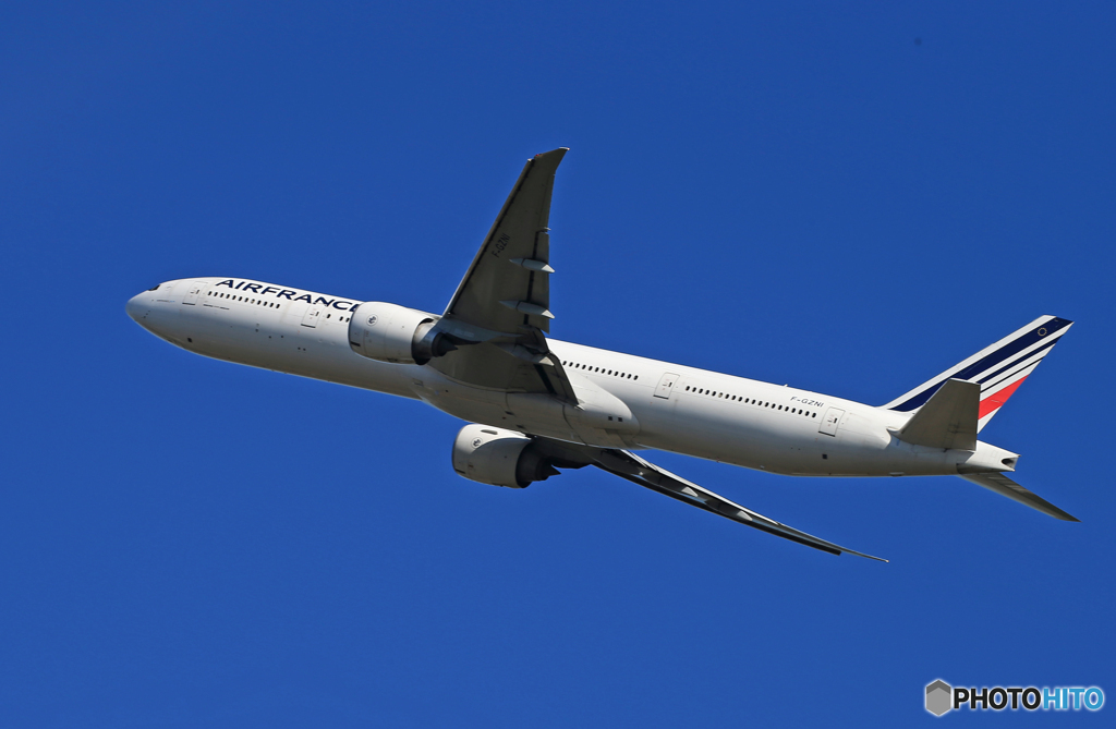 「群青」Air France 777-328 F-GZNI 出発