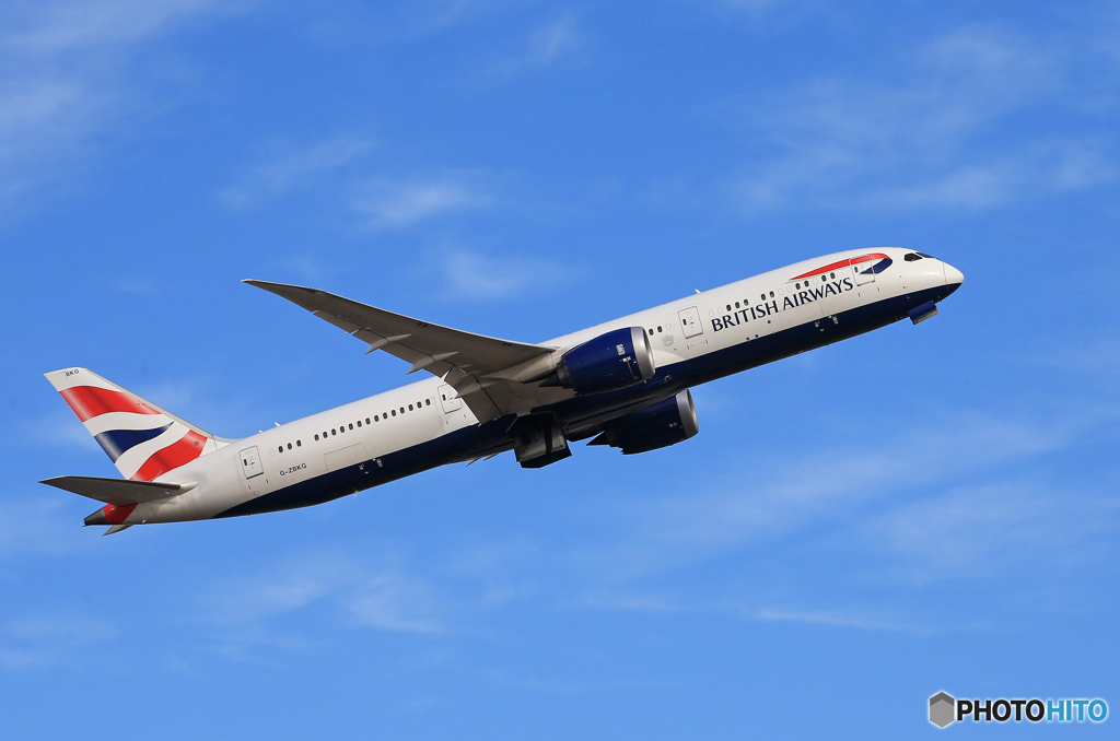 「真青の空」 British 787-9 G-ZBKG Takeoff