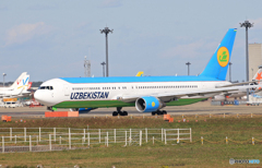 「青が好き」UZBEKISTAN 767-33P UK6700 Takeoff