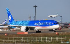 「群青」Air Tahiti Nui 787-8 F-UNAI  離陸
