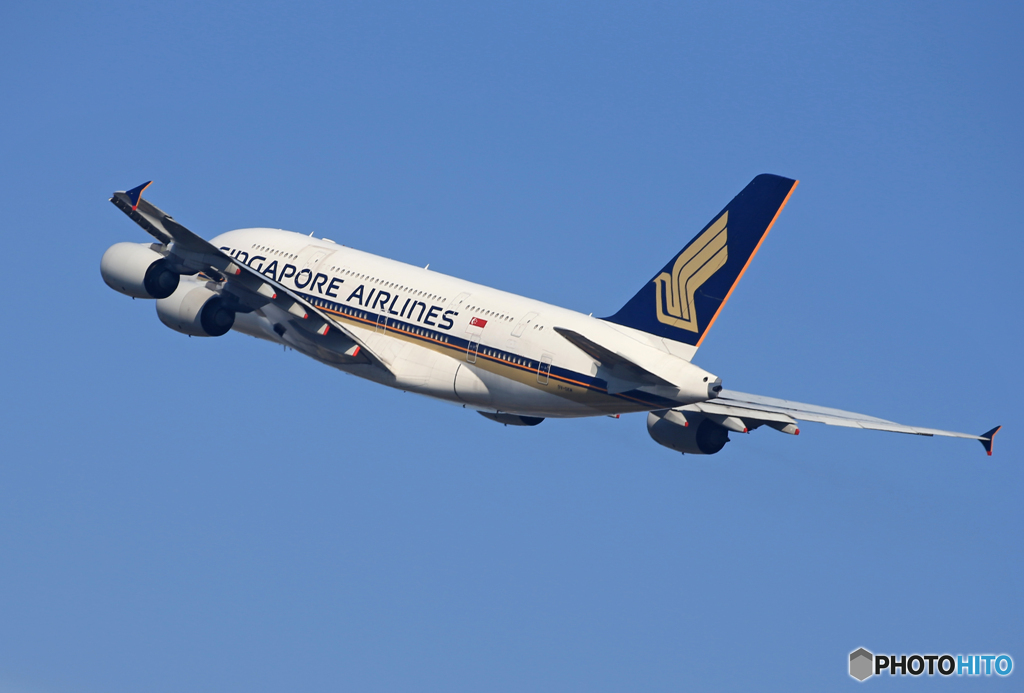 「真青の空」Singapore A380-841 9V-SKM 出発