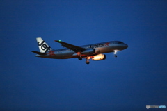 「青色」 Jetstar A320-232 JA04JJ Landing