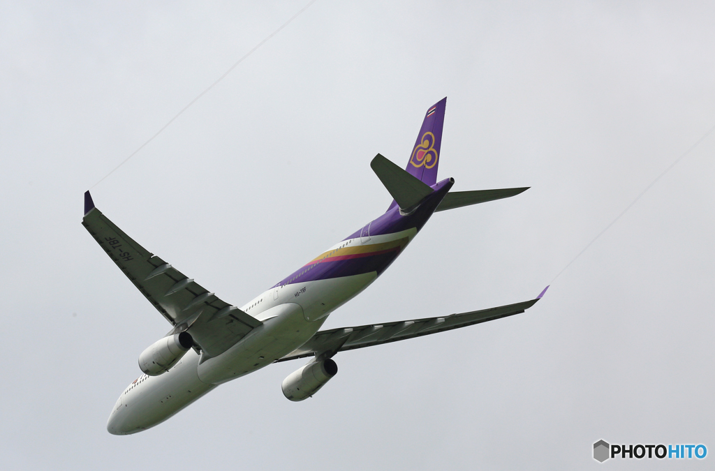 「青色が好き」 THAI A330-343 HS-TBF Takeoff