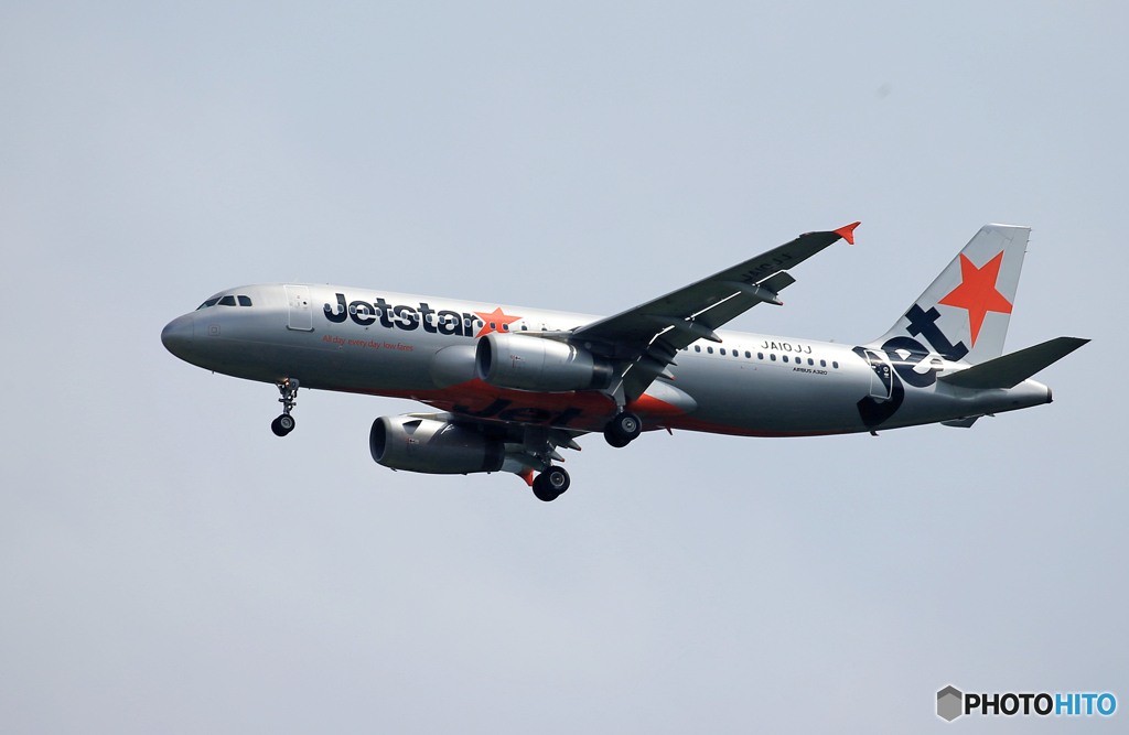 「あおいそら」？ジェットスターA３２０−２３２到着