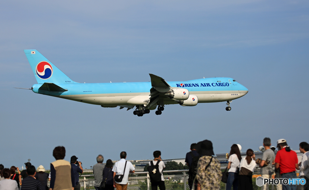  「晴れ」 Korean Cargo 747-8 HL7624 着陸します
