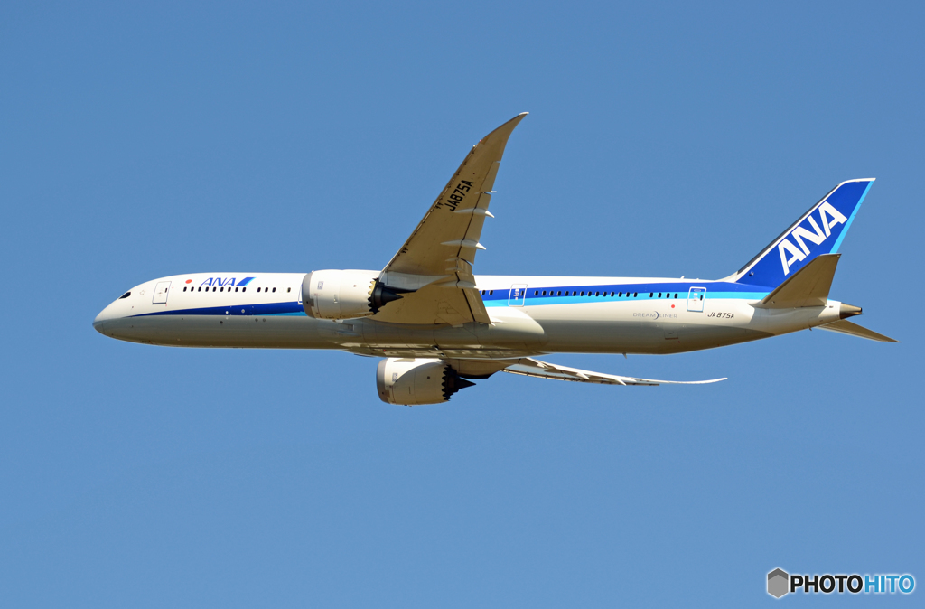 「晴れ」 ANA 787-9 JA875A 飛び立ちです