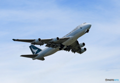 ☀「青い空」が一番 Cathay 747-8 B-LIC