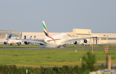「空色」 エミレーツ航空 A380-861 A6-EEG 到着 