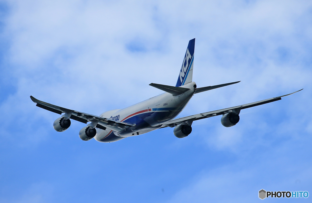 「曇り」NCA 747-8KZF JA16KZ Takeoff  