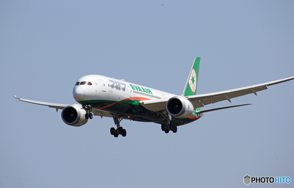 「群青」 EVA 787-9 B-17882 Landing 