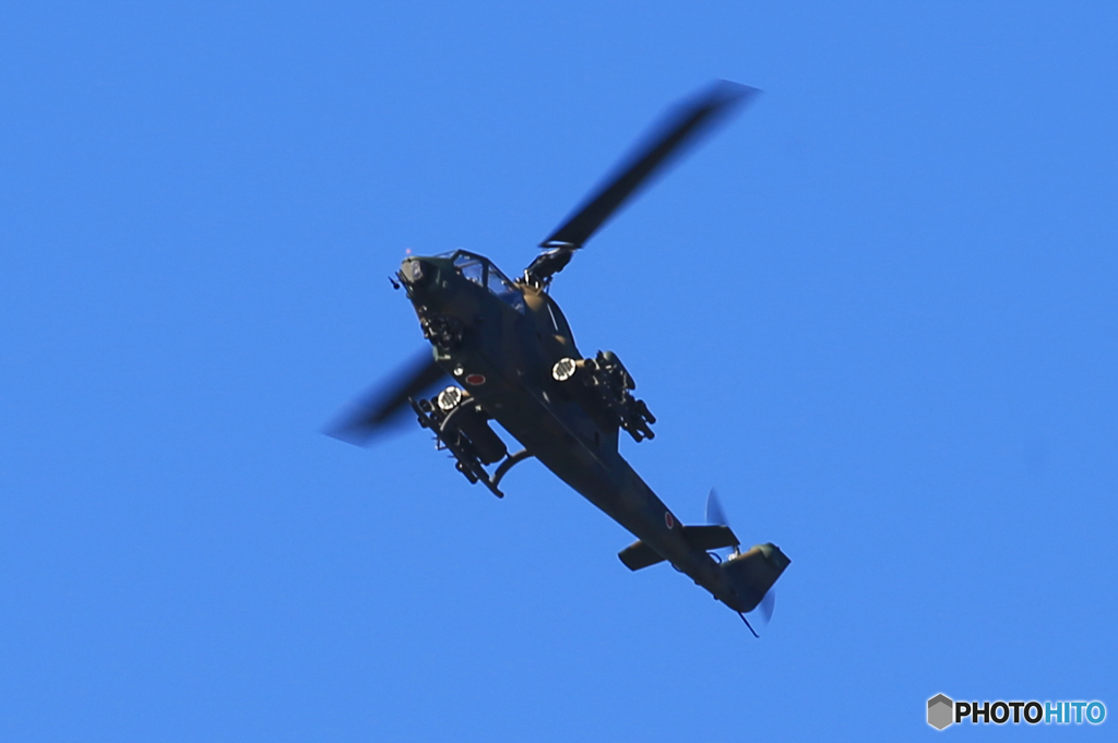 「群青色」ヘリコプター　コブラ　AH-1S 現る！