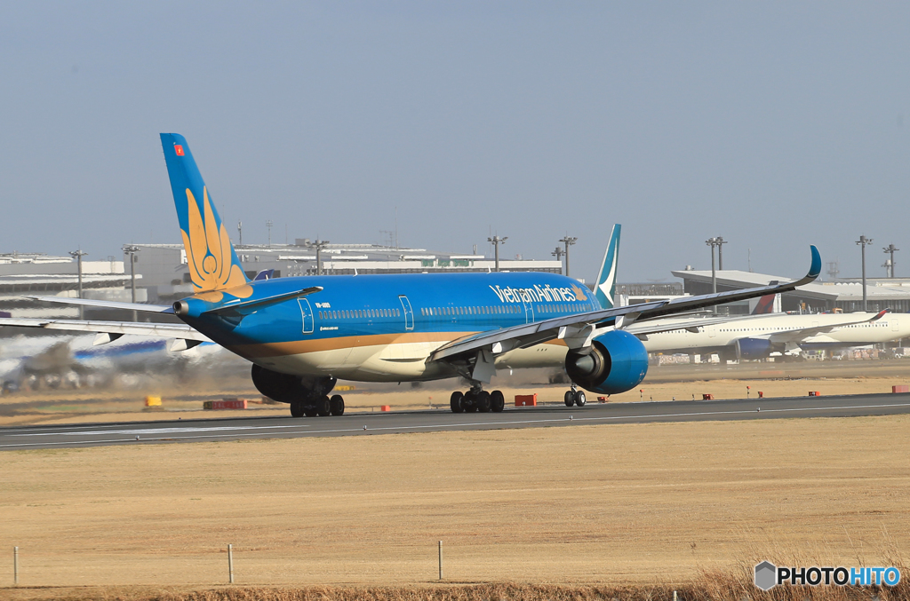  「晴れ」  Vietnam A350-941 VN-A889 Takeoff 