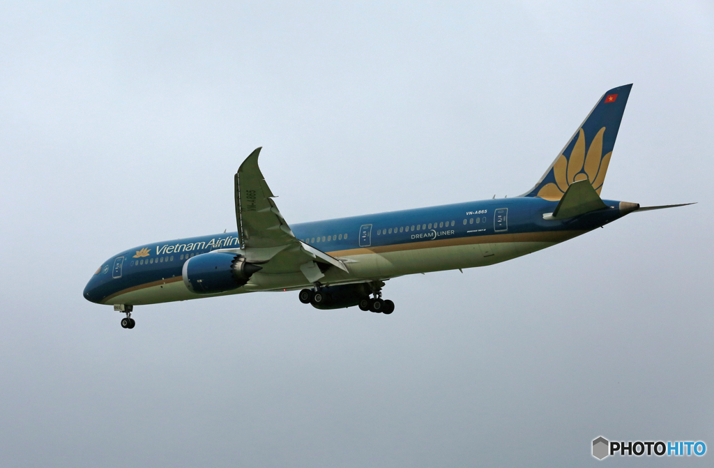 「雲」 Vietnam 787-9 VN-A865 離陸