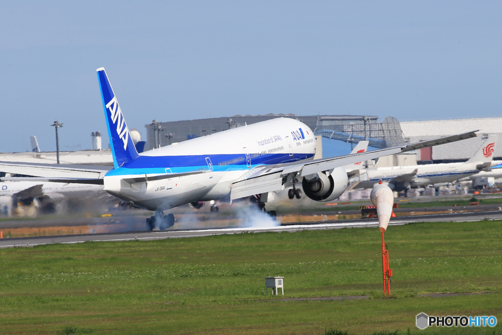 「晴れ」 ANA 777-381 JA788A Landing