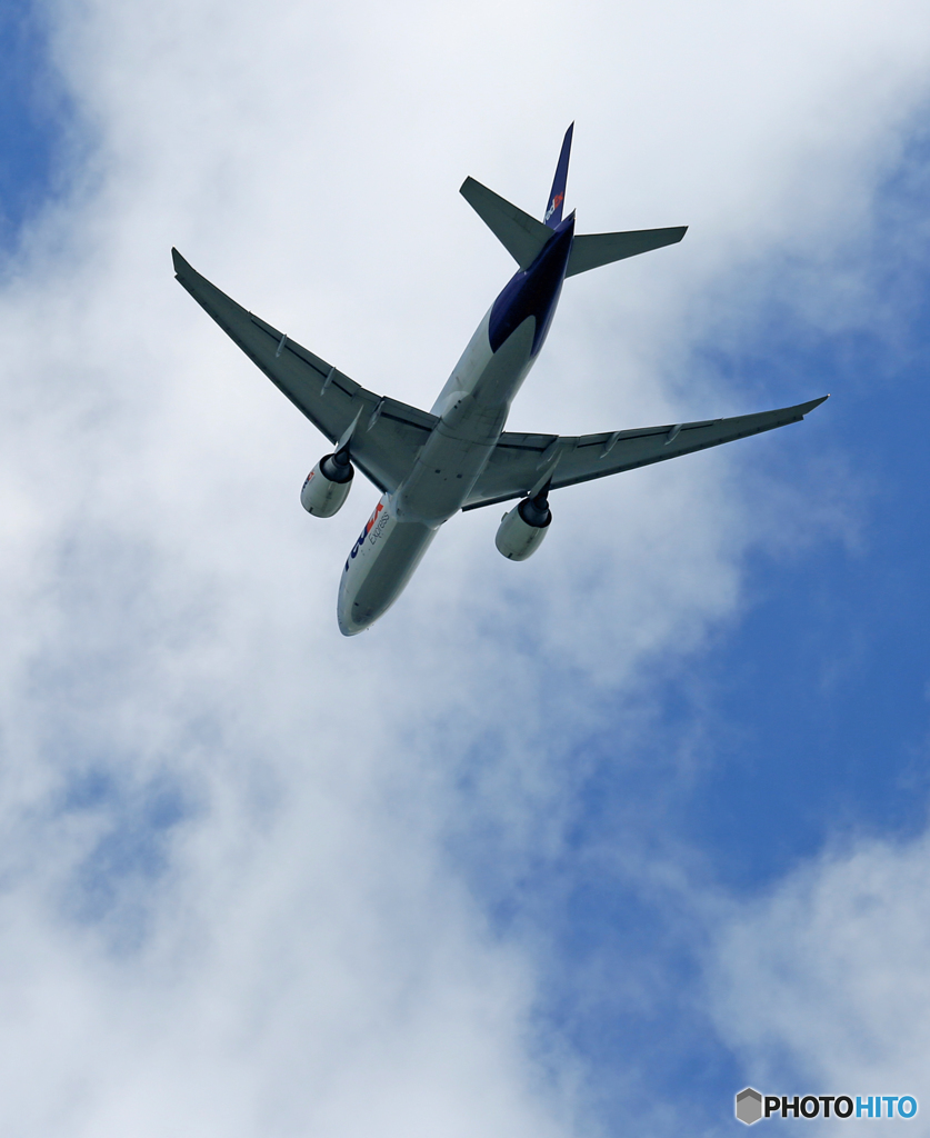 「良い天気」 FedEx 777-FS2 出発