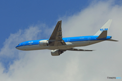「空色」 KLM 777-200 PH-BQM Takeoff 