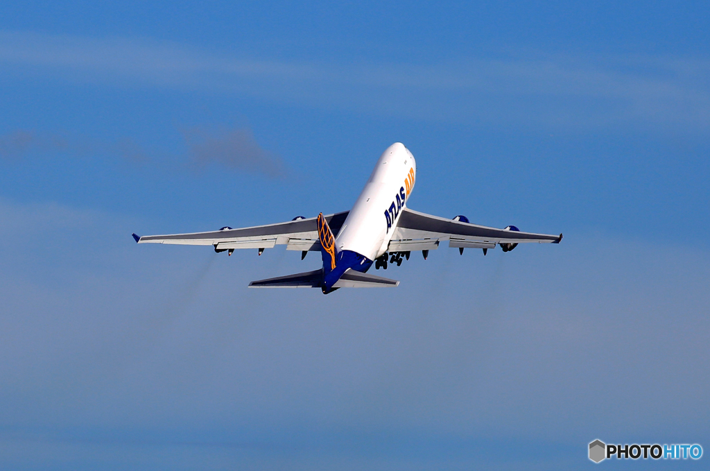 ☀「青い空」が一番ATLAS 747-47UF 飛行