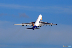 ☀「青い空」が一番ATLAS 747-47UF 飛行