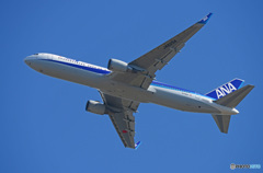 「青が大好き」☀ ANA 767-381 JA625A 出発です