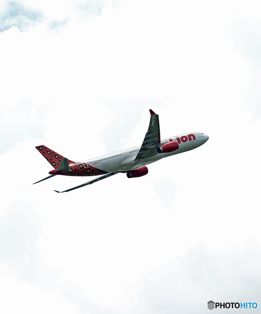 「すかい」 Lion Air A330-343 HS-LAM Takeoff 