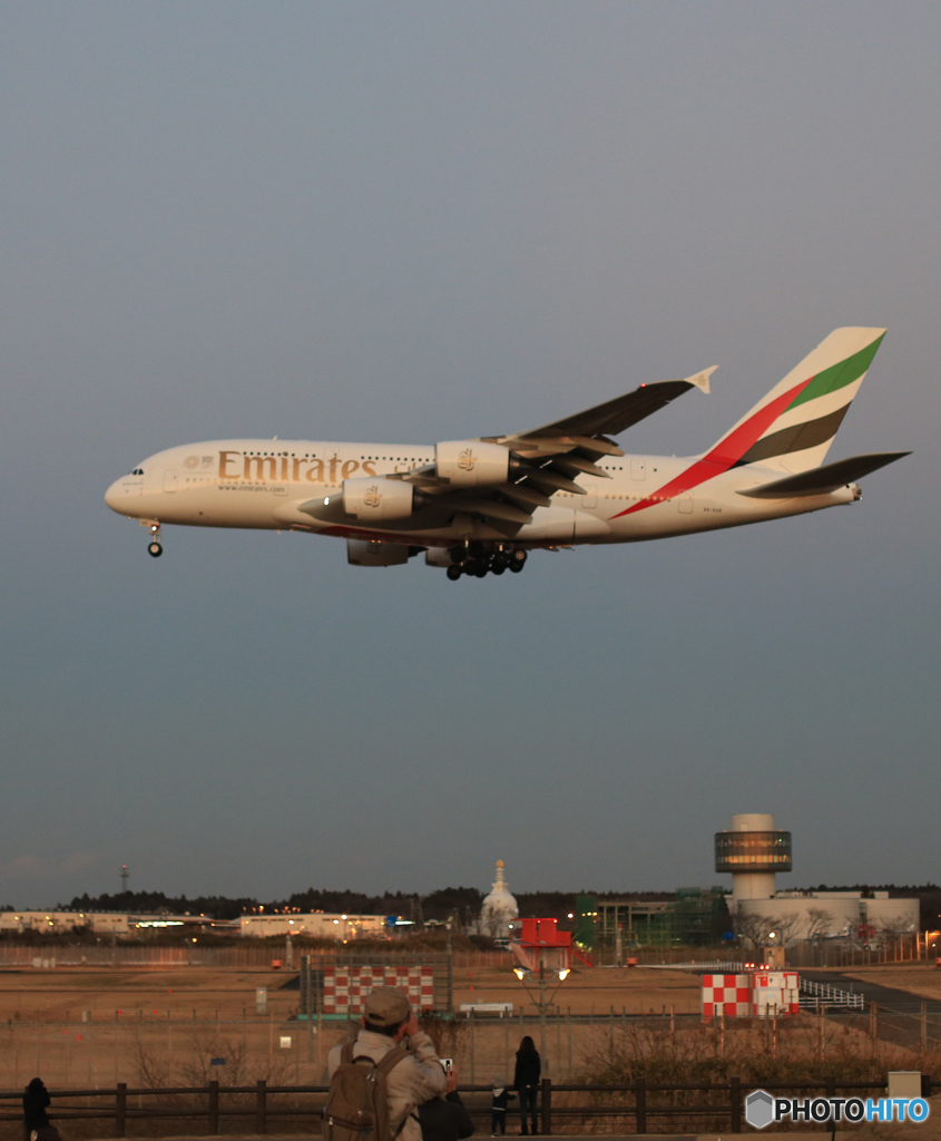 「空色」 エミレーツ航空A380 空港・Landing 風景