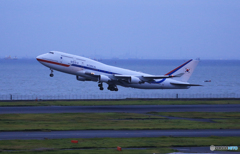 「青い日」747-4B5  Takeoff    珍しい飛行機ですね！