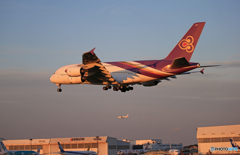 「群青」THAI A380-841 HS-TUD 到着