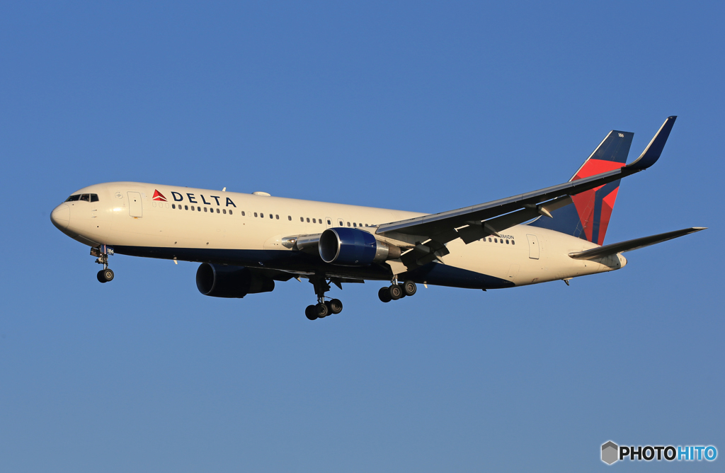 「青が大好き」 DELTA 767-332 N186DN 到着