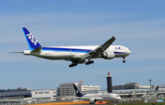 ☀「青い空」が一番 ANA 777-381 JA782A