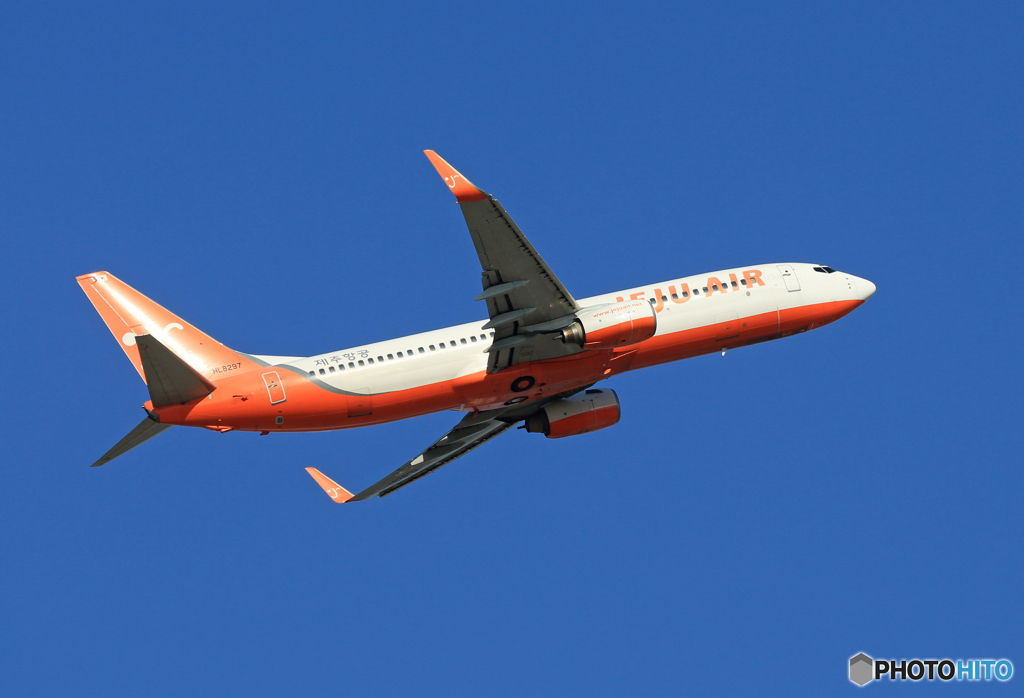 「晴れ」 JEJU 737-83N HL8297 出発です