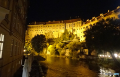 チェコ南部（２０）チェスキー・クルムロフの夜