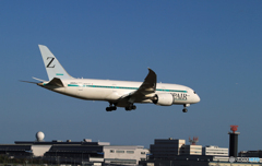 ☀「青い空」が一番　ZIP AIR 787-8  到着