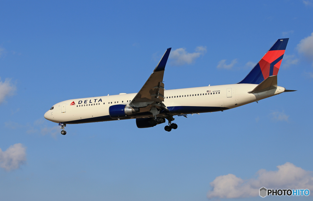 「群青」 DELTA 767-332 N195DN  Landing　