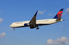 「群青」 DELTA 767-332 N195DN  Landing　