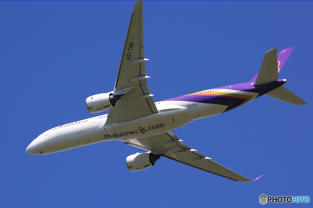 「青色」 THAI A350-941 HS-THG 離陸