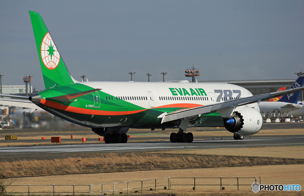 「青」 EVA 787-9 B-17883 出発です