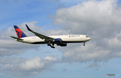 「すかい」 DELTA 767-332 N1610D 着陸